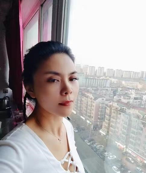 哈尔滨小姐姐