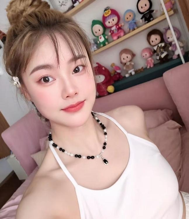 微胖钱多多老师