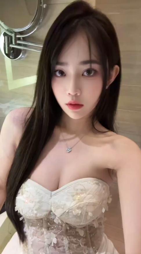 勾魂小妖精粉鲍还会夹吸